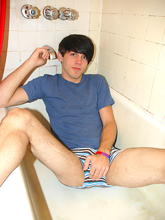 Popular twink Aiden Summers appears on Dirty Boy Video right now!