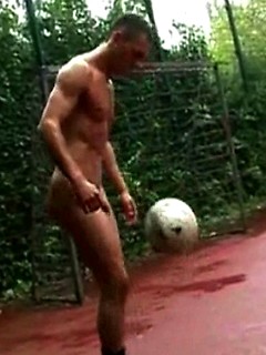 Horny footballer practicing keeping his ball up while totally naked!