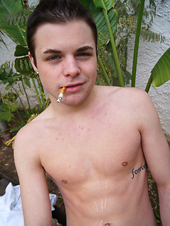 American skater Dustin smoking and jerking off dick